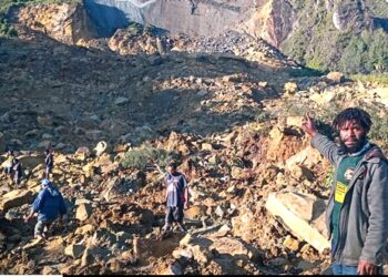 Heyelan felaketi: Papua Yeni Gine’de 2 bin kişi toprak altında kaldı