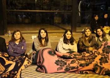 DEM Partili vekillerden sabaha kadar ‘kayyım’ nöbeti