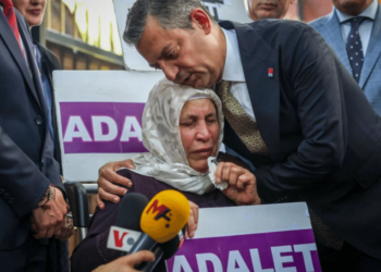 Emine Şenyaşar