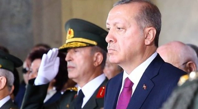 Erdoğan, ”32 bin 189 subayın 10 bin 468’i, yani yüzde 33’ü ordumuzdan atıldı.” dedi.