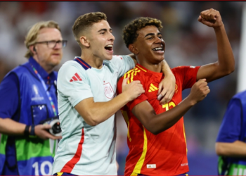 Takımını ateşleyen Lamine Yamal tarihe geçti: Euro 2024’de  İlk finalist İspanya