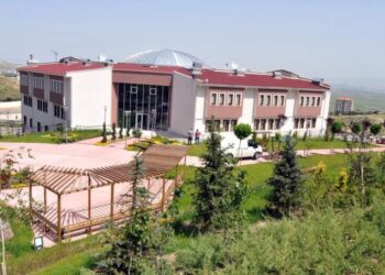 Belediyeyi CHP kazandı, Devlet Bahçeli huzurevini geri aldı