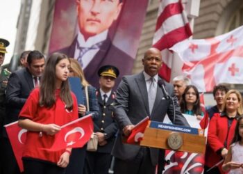New York Times yazdı: Türkevi iddianamesinde adı geçen Türkler kim?