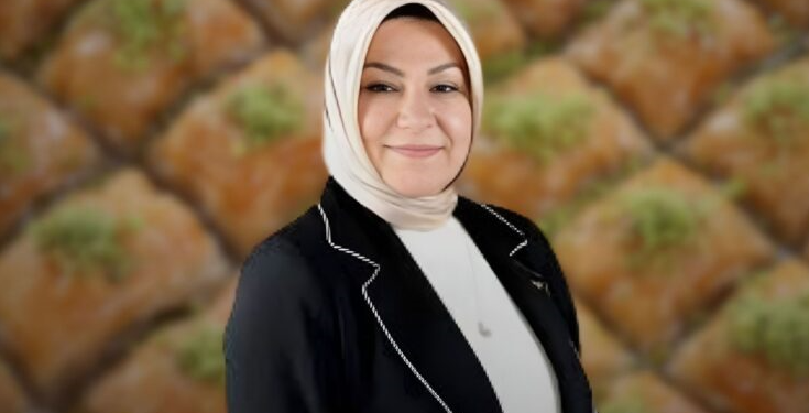 Sancaktepe Belediye Başkanı Alper Yeğin, AKP'li Şeyma Döğücü döneminde gerçekleştirilen akraba atamalarını, yapılan israf ve yolsuzlukları teker teker anlattı.