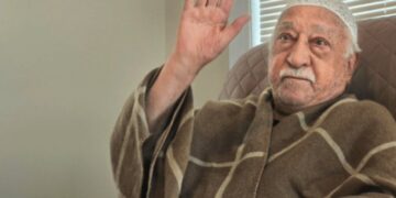 Fethullah Gülen Hocaefendi hakka yürüdü: Kaldırıldığı hastanede vefat ettiği bildirildi