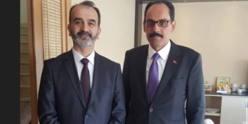 Hizmet mensuplarını kaçırma emrini İbrahim Kalın verdi:   MİT Başkanı, bebekleri katledenlerle aynı karede