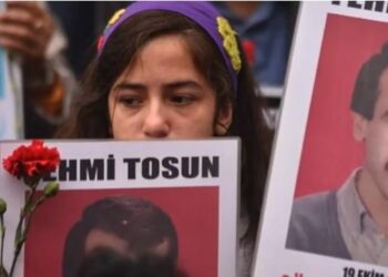 Cumartesi Anneleri, 1021’inci haftada bir kez daha sordu: Fehmi Tosun’a ne yaptınız?