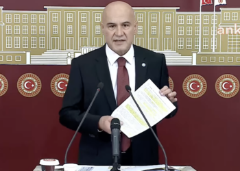 Turhan Çömez, ‘Yenidoğan Çetesi’nin vahşetini anlattı: “Erkek bebeklerin testislerini sıkarak çürütmüşler!”