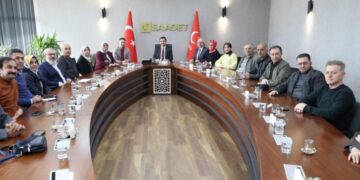 KHK’lılardan Saadet Partisi’ne ziyaret