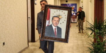 3. kez halkın iradesi gasp edildi: Kayyım’ın atandığı Van Belediyesi, talan üstüne talan gördü