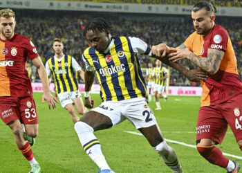 Galatasaray, sessiz derbide Fenerbahçe ile arasındaki farkı 7’ye yükseltti!