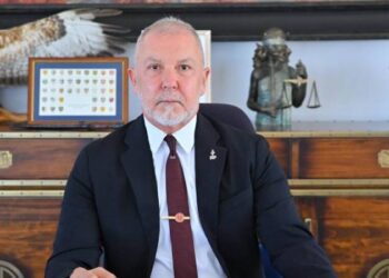 GAÜ Kurucu Rektörü konuştu: İmamoğlu’nun yatay geçişi yasaldır!