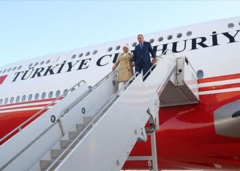 Halk sefalet içinde, Saray Rejimi ise israfa devam ediyor: Erdoğan Malezya’ya üç uçakla gitti