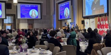 Kanada Parlamentosu’nda iftar  