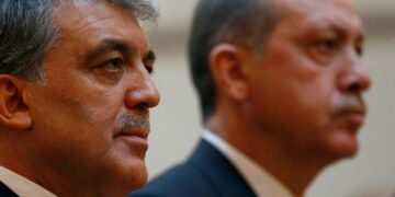 Gül’den İmamoğlu’na destek: ‘Hukuk kaybedilirse Türkiye kaybeder!’