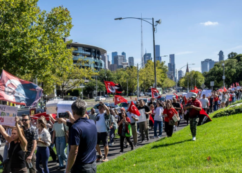 Sydney ve Melbourne’de, İmamoğlu’nun tutuklanmasına tepki mitingi