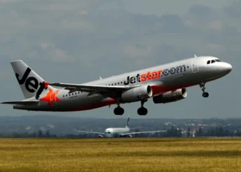 Hint Okyanusu üzerinde Jetstar’da panik: Bali’den, Melbourne  uçan  yolcu, kapıyı açmaya çalıştı