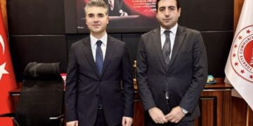 320 öğrenciyi gözaltına aldıran Başsavcı İsmail Karataş, ‘MİT’çi gazeteci’ ağırlamış