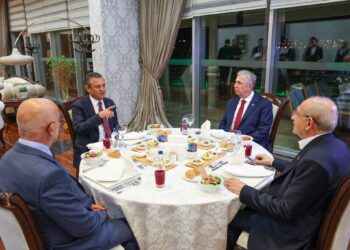 Mansur Yavaş’tan CHP Liderlerine birlik çağrısı: Torunlarımız affetmez, tek yumruk olun
