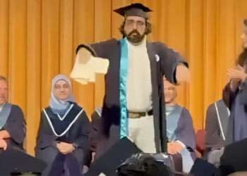 Diplomasını yırtan Boğaziçili Doruk Dürücü gözaltına alındı