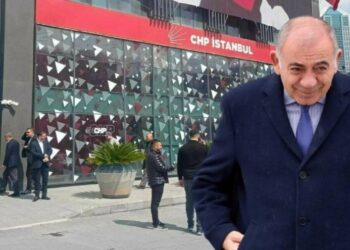 Kayyım Gürsel Tekin, polis korumasında CHP İstanbul İl Binası’na girdi