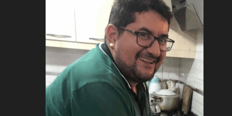 KHK’lı öğretmen Ender Gökmen (39), Erzurum’daki evinde geçirdiği kalp krizi sonucu dün hayatını kaybetti.