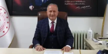 Dilovası’nda açığa alınan müdür, hem ‘kuzen’ hem de ‘yeğen’ AKP’li çıktı