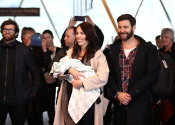 Yeni Zelanda eski başbakanı Jacinda Ardern ekonomik kriz nedeniyle Sydney’e taşındı