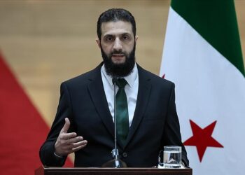Şara yayımladığı kararnameyle Suriye’de genel af ilanı etti