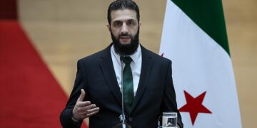 Şara yayımladığı kararnameyle Suriye’de genel af ilanı etti
