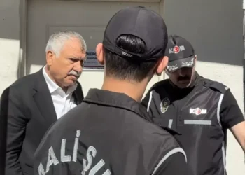 Tahliye edilen Belediye Başkanı Zeydan Karalar: Ailemi, işimi, Adanalıları özledim