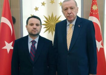 Özgür Özel, Akın Gürlek dosyasını açıyor: ”Küçük turpun büyük marifetlerini anlatacağız”