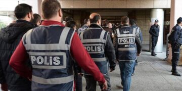 TSK’ya operasyonda 15 gözaltı daha: Muvazzaf albay, binbaşı, yüzbaşı, üsteğmen ve askeri öğrenci