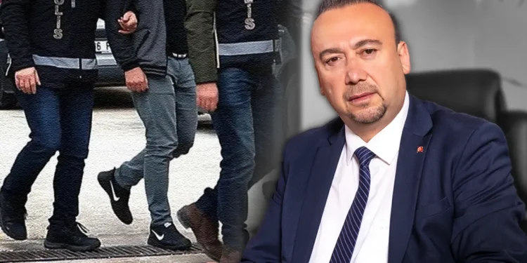 İçişleri Bakanlığı geçici tedbir olarak Uşak Belediye Başkanı Özkan Yalım’ı görevden uzaklaştırdı ve mal varlığına el konuldu,