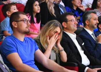 İmamoğlu’nun oğlunun da  aralarında olduğu18 kişinin banka hesapına el konuldu