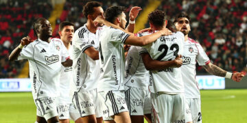 Beşiktaş Gaziantep’te Djalo ve Asllani ile güldü