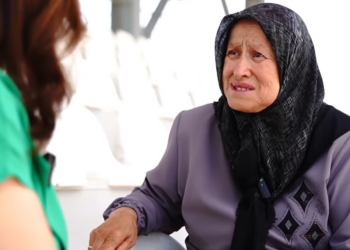 10 yıldır tutuklu olan KHK’lı Subay’ın gözü yaşlı annesi:“Gaziden hain olmaz, biz anneler ağladıkça Türkiye ağlar”