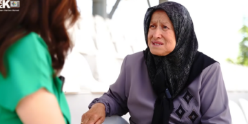 10 yıldır tutuklu olan KHK’lı Subay’ın gözü yaşlı annesi:“Gaziden hain olmaz, biz anneler ağladıkça Türkiye ağlar”