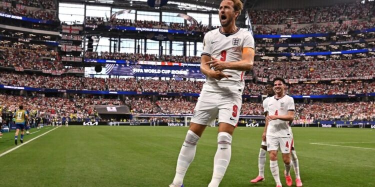 England's forward #09 Harry Kane celebrates after scoring his team's second goal during the 2026 World Cup Group L football match between England and Croatia at the Dallas Stadium in Arlington on June 17, 2026. (Photo by Paul ELLIS / AFP)