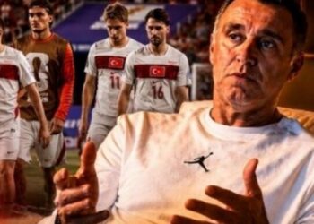 Efsane futbolcu Hakan Şükür: Milli takım birilerinin takımı hâline getirildi 