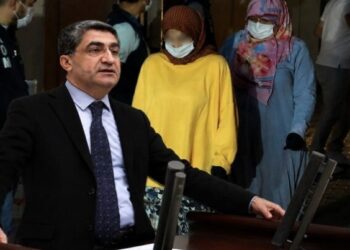 Ekmen, AP’li Özlem Zengin’in inkar ettği Uşak’ı hatırlattı: Çıplak arama ilk kez yapılmıyor