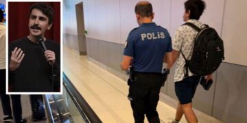 Komedyen Deniz Göktaş, havalimanında gözaltına alındı: ‘Cumhurbaşkanı’na hakaret’ suçlaması da eklendi