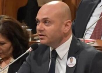 15 Temmuz’a ‘tiyatro’ diyen CHP’li meclis üyesi gözaltına alındı