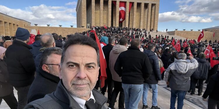 Nasuh Mahruki hakkında, 15 Temmuz'a ilişkin sosyal medya paylaşımı nedeniyle hazırlanan iddianamede 4 yıl 6 aya kadar hapis cezası talep edildi.