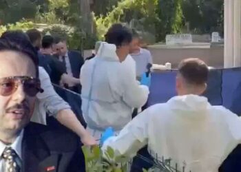  Eski Bakan Arif Ahmet Denizolgun’un doktoru gözaltına alındı