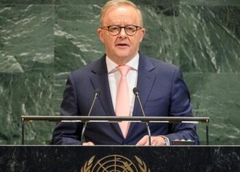 Başbakan Albanese’den dünyaya AI uyarısı: “Yapay zekâ insan kontrolünde kalmalı”